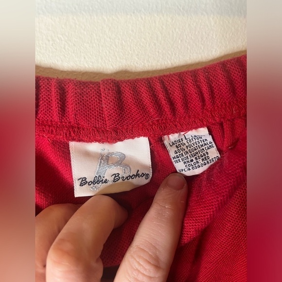 Women’s red casual pants size large - Picture 2 of 3